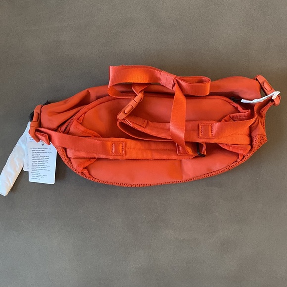 Lululemon All Hours Belt Bag - Picture 7 of 8